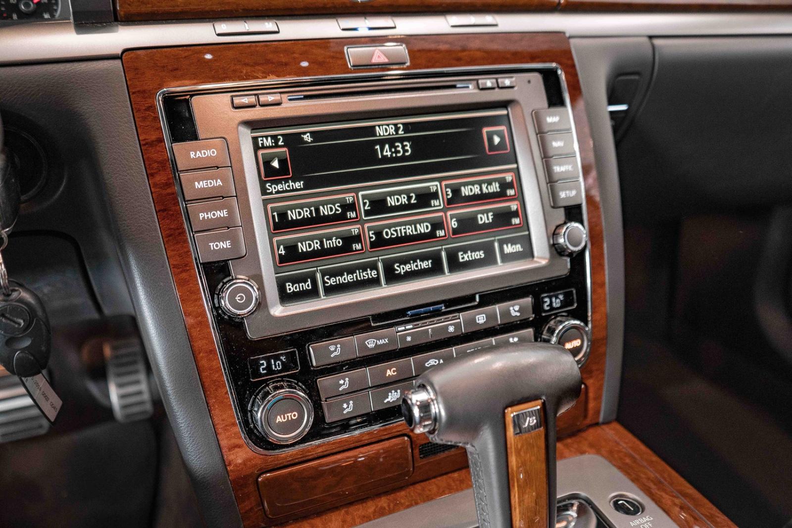 Volkswagen Phaeton 3.0 TDI V6 4M Sitzklima Schiebedach 4SHZ
