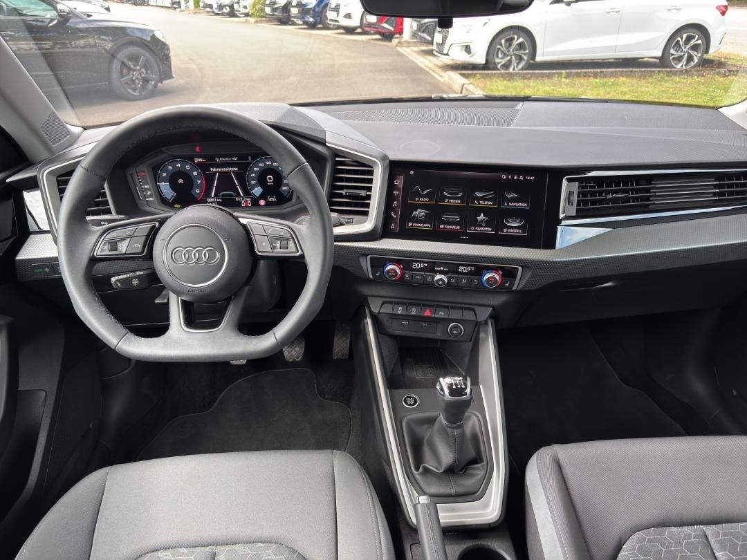 Fahrzeugabbildung Audi A1 allstreet 30 TFSI LED GRA InfotainmentPaket