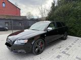 Audi S4 V8 quattro - Audi S4 aus 2005: Kombi