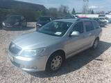 Skoda Octavia Combi, 1. Hand, Tüv und Service neu !!! - Skoda Octavia 1U mit Benzin-Antrieb