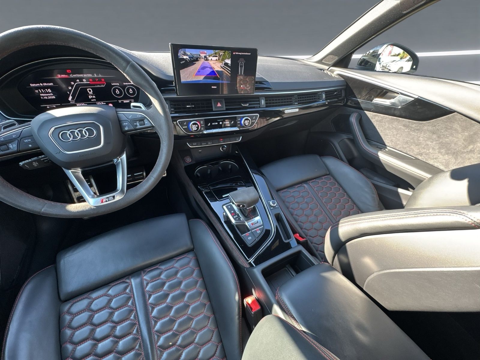 Audi RS4 - Bild 12