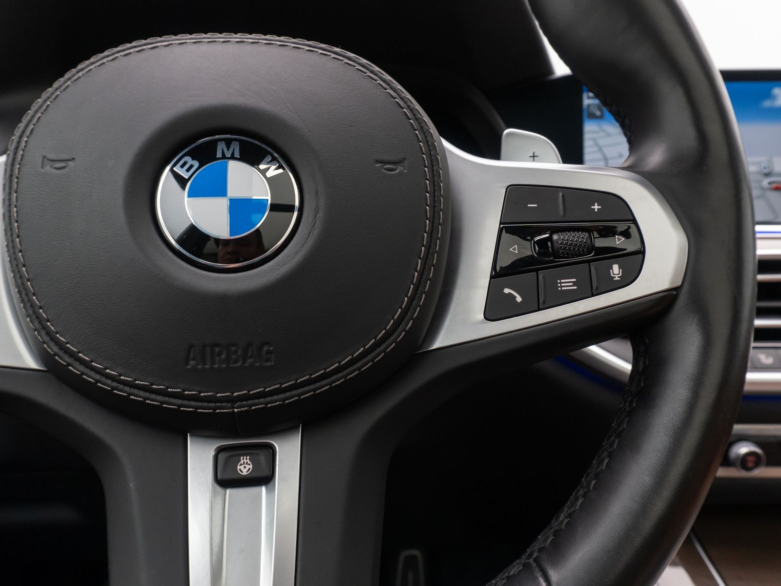 Fahrzeugabbildung BMW X5 xD30d M Sport B&W HUD DAB Panorama 22Zoll