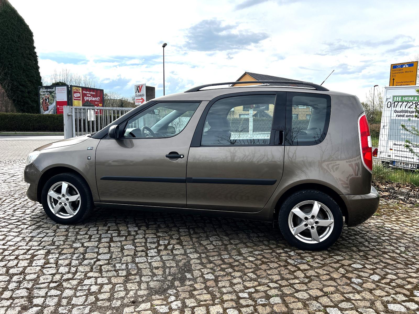 Skoda Roomster 2015 — фото 5