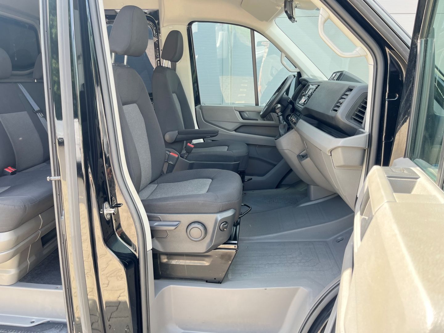 Fahrzeugabbildung Volkswagen Crafter Kasten PLUS 35 lang Hochdach FWD
