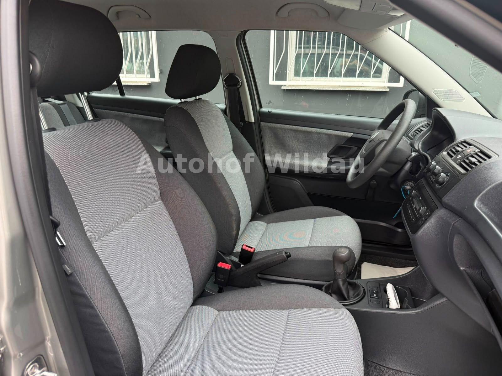 Skoda Fabia 2009 — photo 13