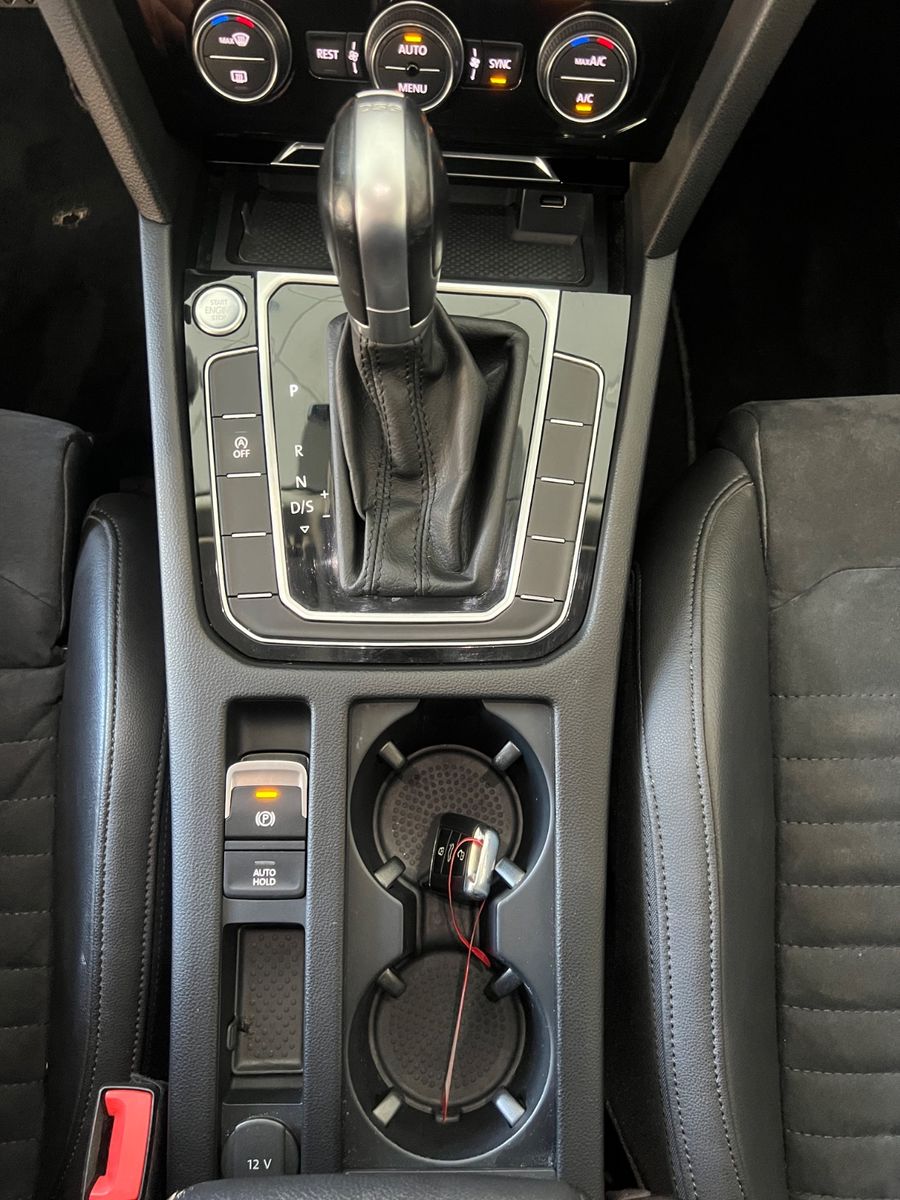Fahrzeugabbildung Volkswagen Passat 2.0TDI DSG Variant Highline *MASSAGE*
