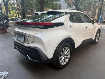 Toyota C-HR - 7