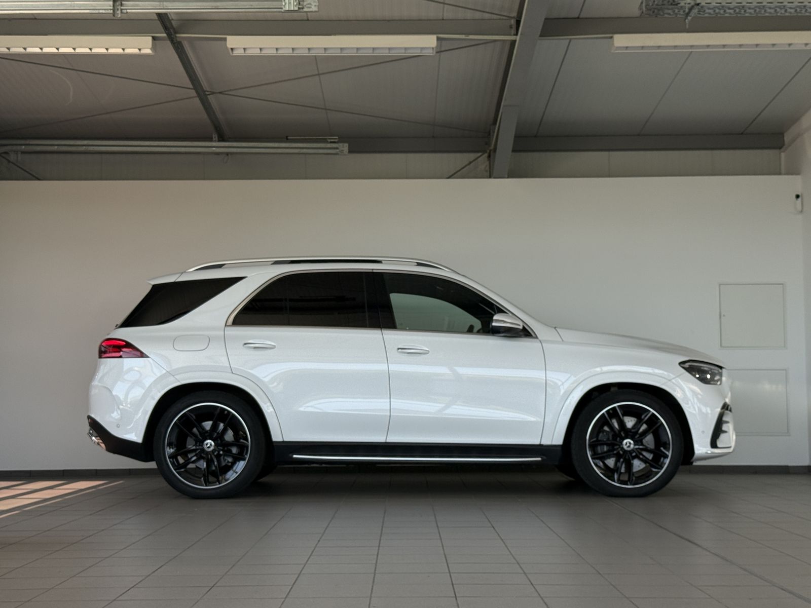 Mercedes-Benz GLE 450 AMG LINE PANO HUD 360 DIST LUFT 7SITZ foto 5