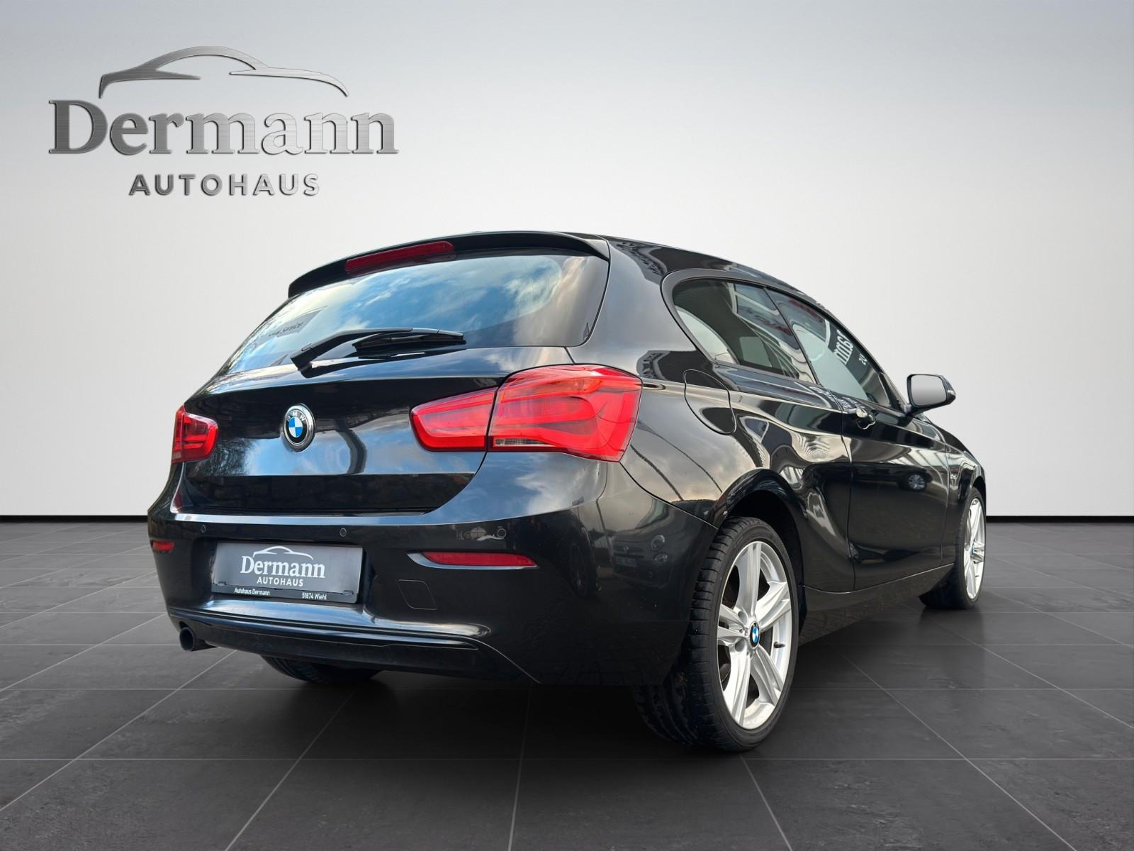 BMW 120i*Sport Line* TEMPOMAT*LED*NAVI*PDC*