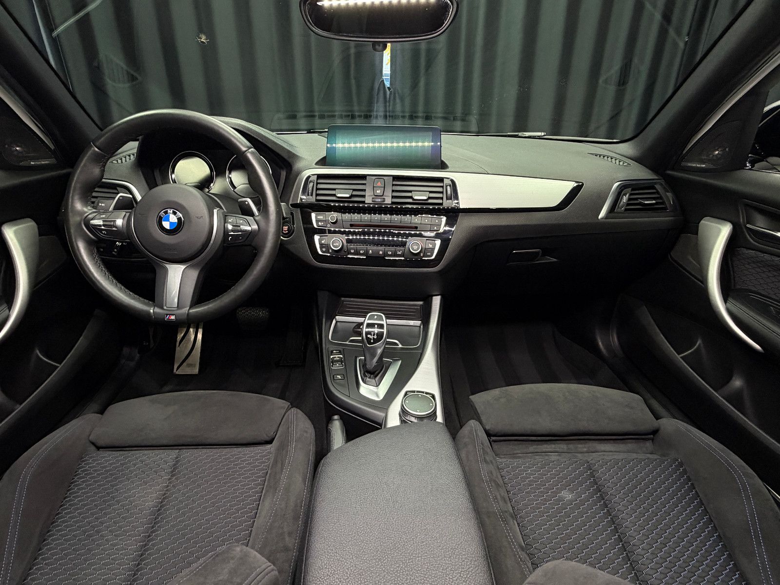 Fahrzeugabbildung BMW M140i xDrive Special Edition|M-PERFORMANCE|1.HD
