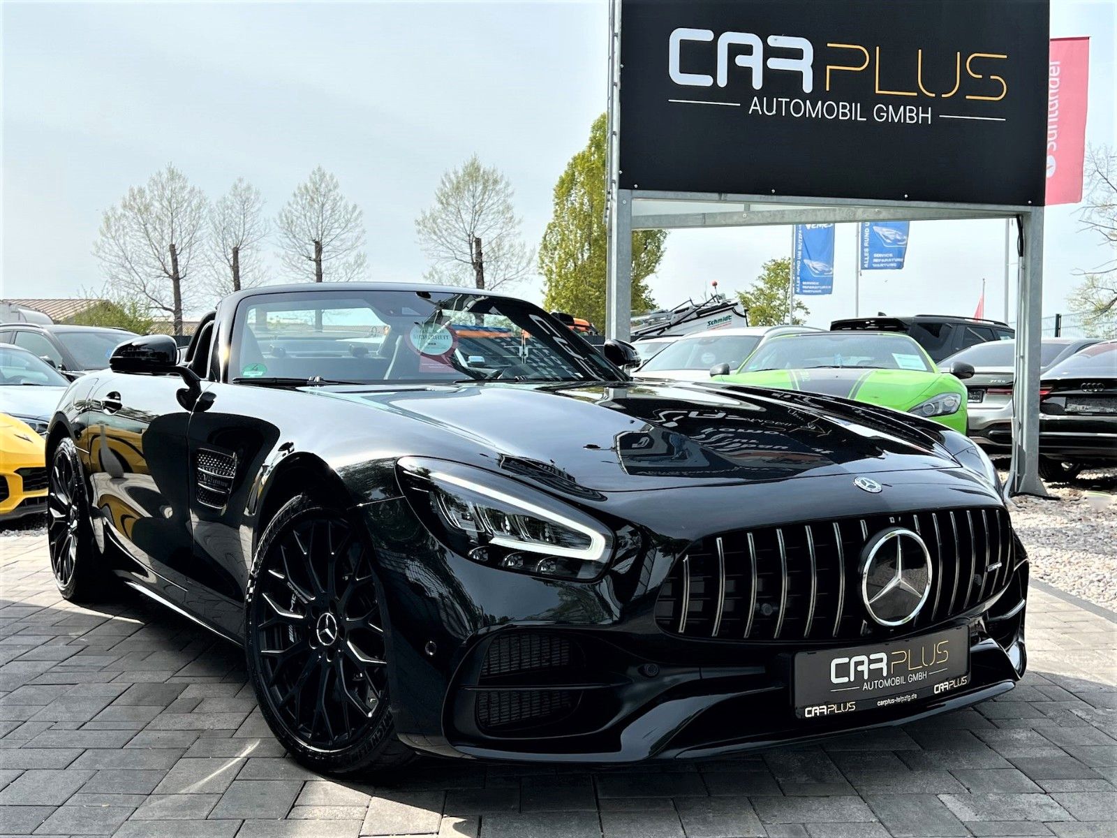 Fahrzeugabbildung Mercedes-Benz AMG GT Roadster Night Edition PERFORMANCE Carbon