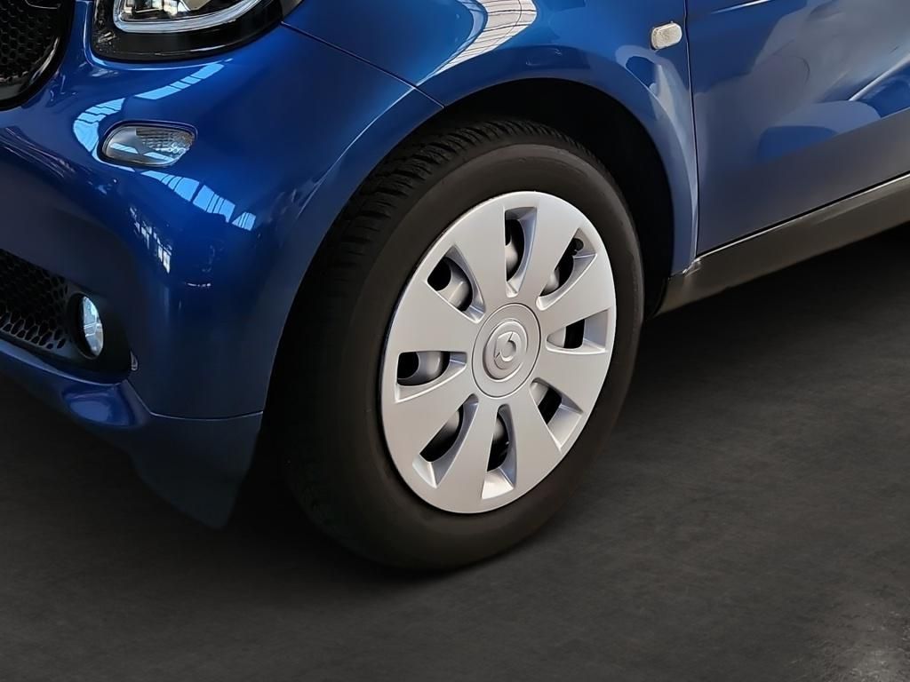 Fahrzeugabbildung Smart fortwo 52 kW twinamic KlimaA SHZ AUT LM LED PDC