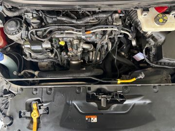 Ford S-Max - 11