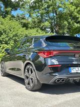 Cupra Leon 2.0 TSI 221kW VZ DSG VZ - Cupra Leon: Privatanbieter