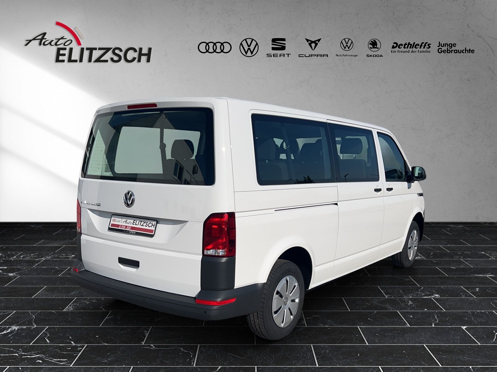 Fahrzeugabbildung Volkswagen T6 Kombi T6.1 TDI 9 Sitzer LR Klima, PDC, AHK Vo