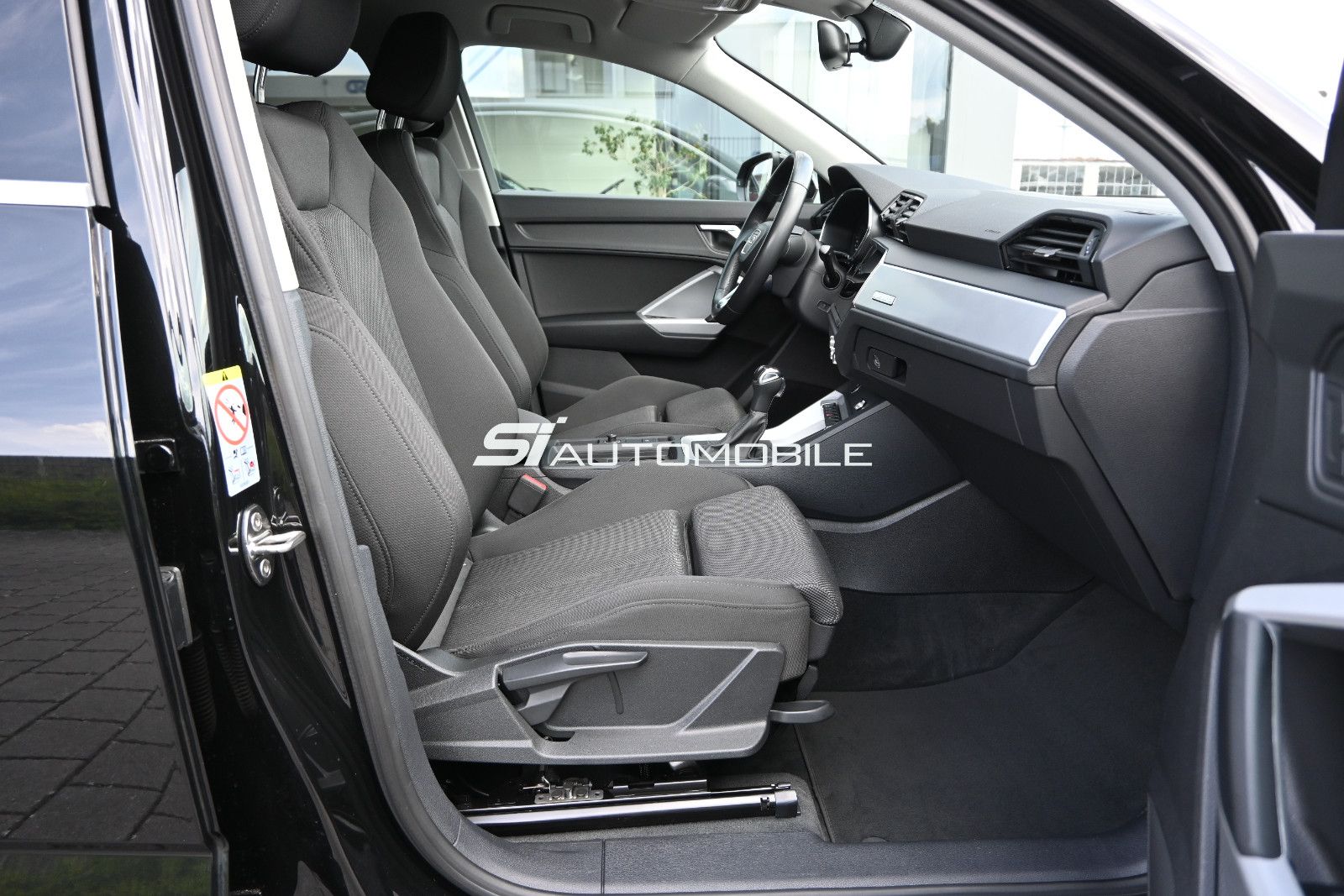 Fahrzeugabbildung Audi Q3 Sportback 40 TDI quattro S tr. °AHK°KAMERA°