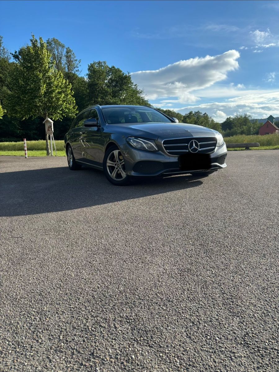 MERCEDES-BENZ E 200 d T Autom. -