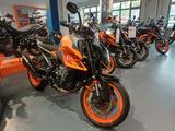 KTM 990 Duke MY 24 #TechPack# - KTM Motorräder in Köln