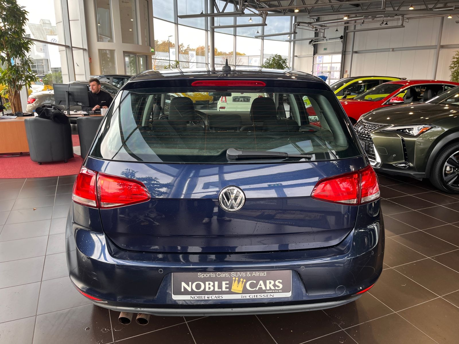 Fahrzeugabbildung Volkswagen Golf VII Lim. Comfortline BMT NAVI ALU