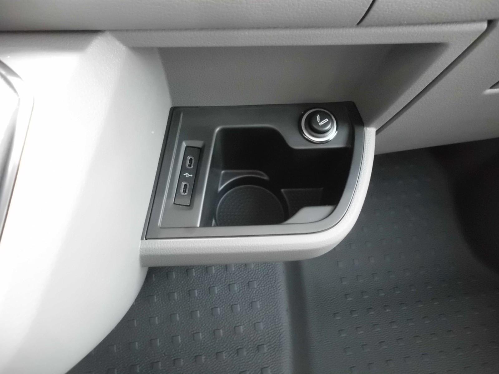 Volkswagen T6.1 Kasten LR Apple,SHZ, Kamera, Navi,Tempo,PDC