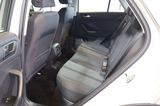 Volkswagen T-Roc 1.5 TSI Life AID+CARPLAY+LED+AHK