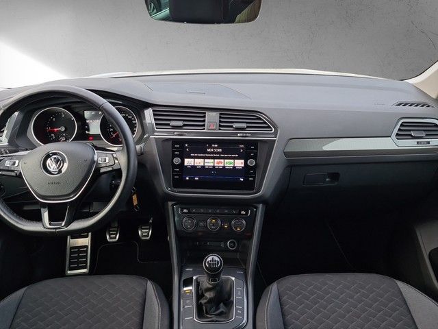 Fahrzeugabbildung Volkswagen Tiguan TDI Join AHK Navi Climatronic ACC PDC SH