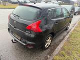 Peugeot 3008 Premium 1.6 HDI - Peugeot 3008 mit Diesel-Antrieb: 1.6