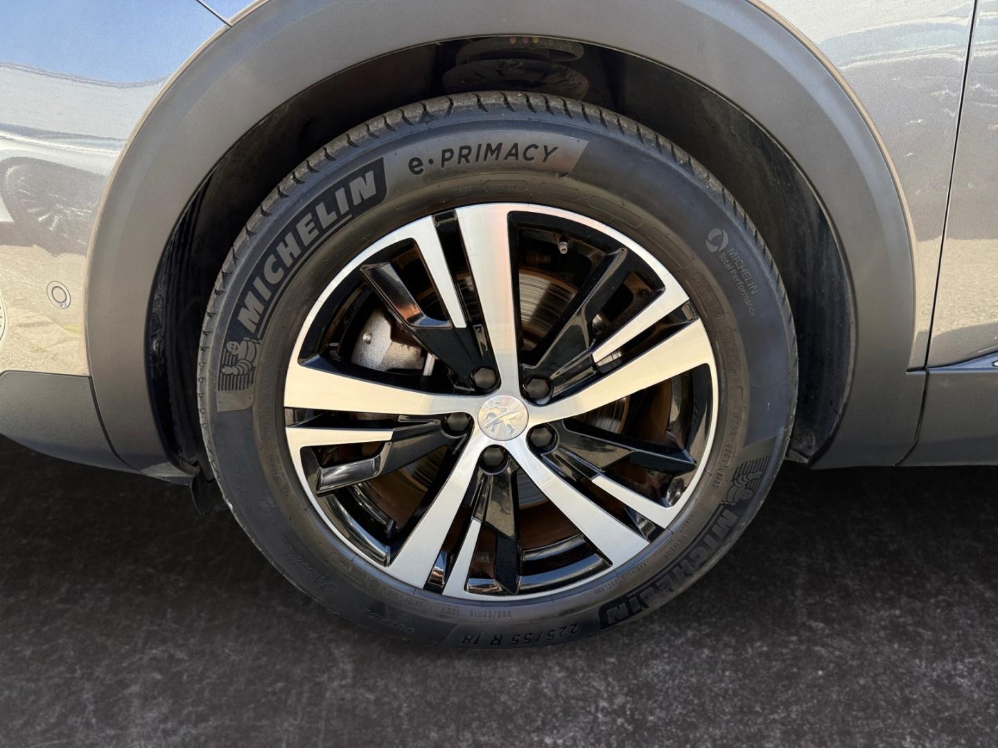 Peugeot 3008 1.6 Hybrid4 300 GT (Plug-In) *Pano*CAM*ACC*