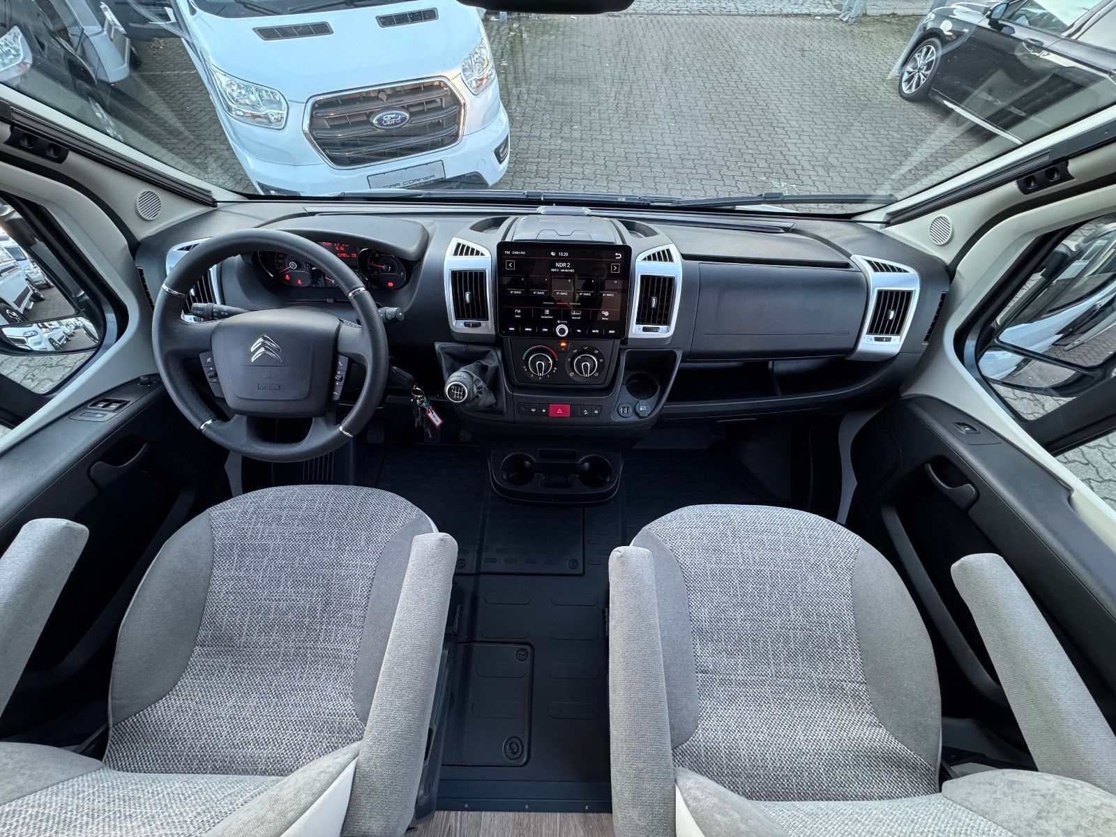 Fahrzeugabbildung Pössl 600 2WIN R PLUS CITROEN SCHLAFDACH AHK KAMERA