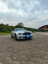 Ford FORD Mustang V6 3.7L Cabrio. Frischer Service  - Ford Mustang aus 2012: V6