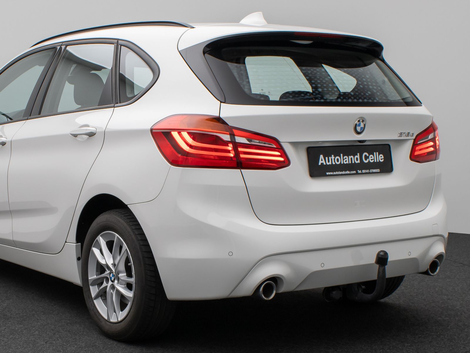 Fahrzeugabbildung BMW 218d Kamera Navi HiFi AHK LED Geschwindigkeitsre