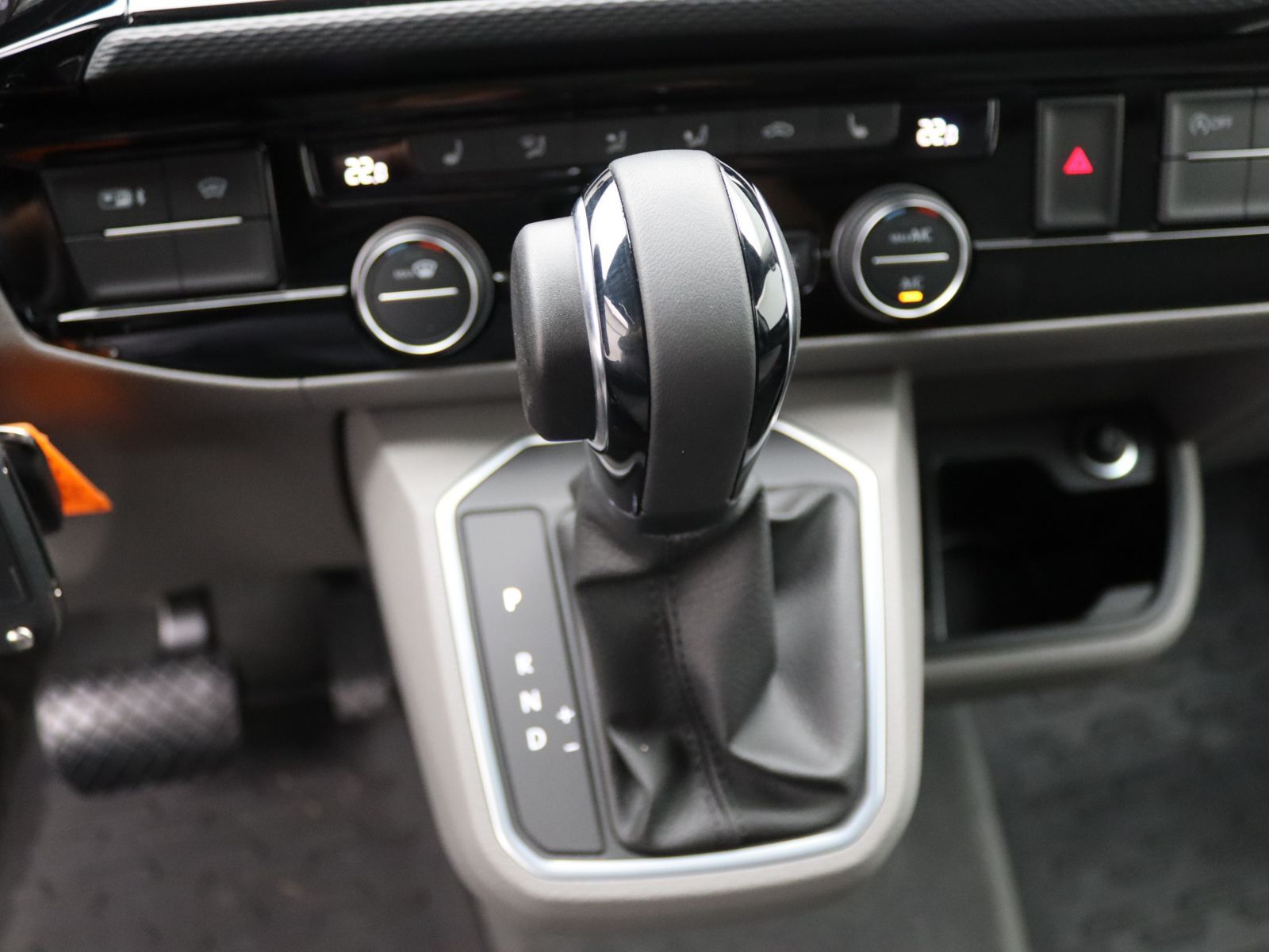 Volkswagen T6 California - Bild 16