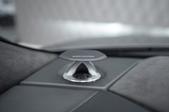 Urus 4.0 V8 SE GREY/BLACK ORANGE PANO B&amp;O