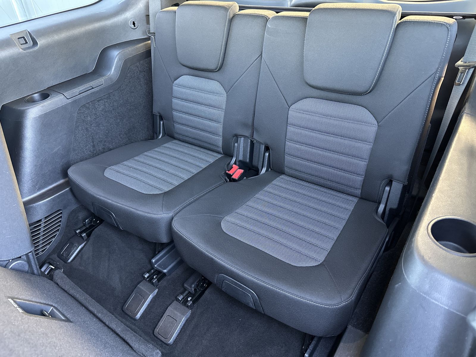 Fahrzeugabbildung Ford Galaxy 2.0 EB Aut. Titanium 7Sitzer NAV+LED+PANO