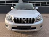 Toyota Land Cruiser 150 Prado 3.0D-4D Executive Automat - silberne Toyota Land Cruiser