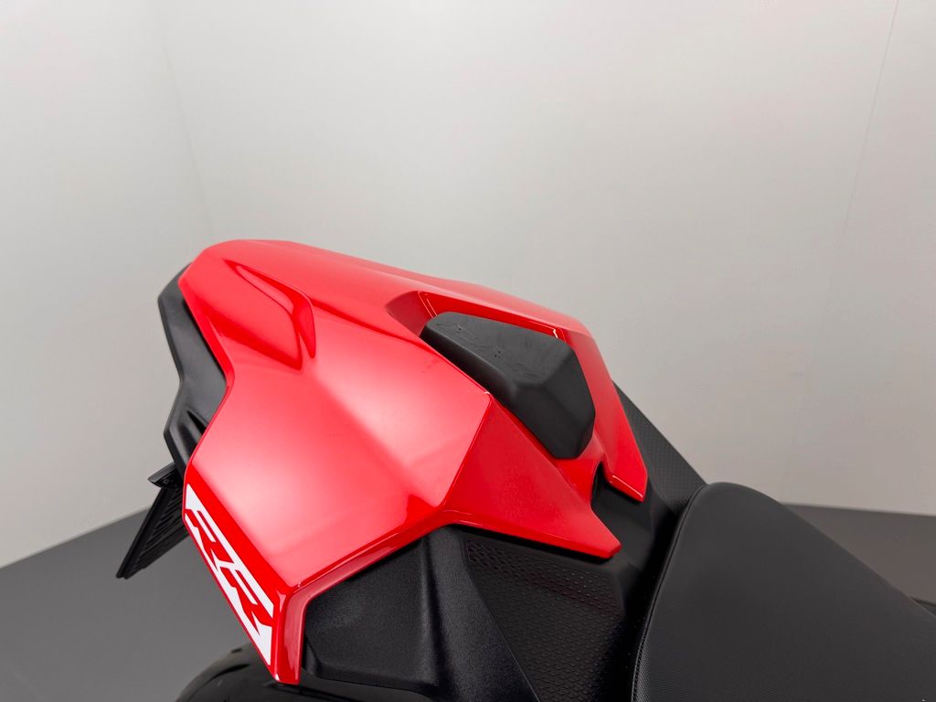 Fahrzeugabbildung BMW S1000 RR *SERVICE NEU *REIFEN NEU *SCHMIEDERÄDER