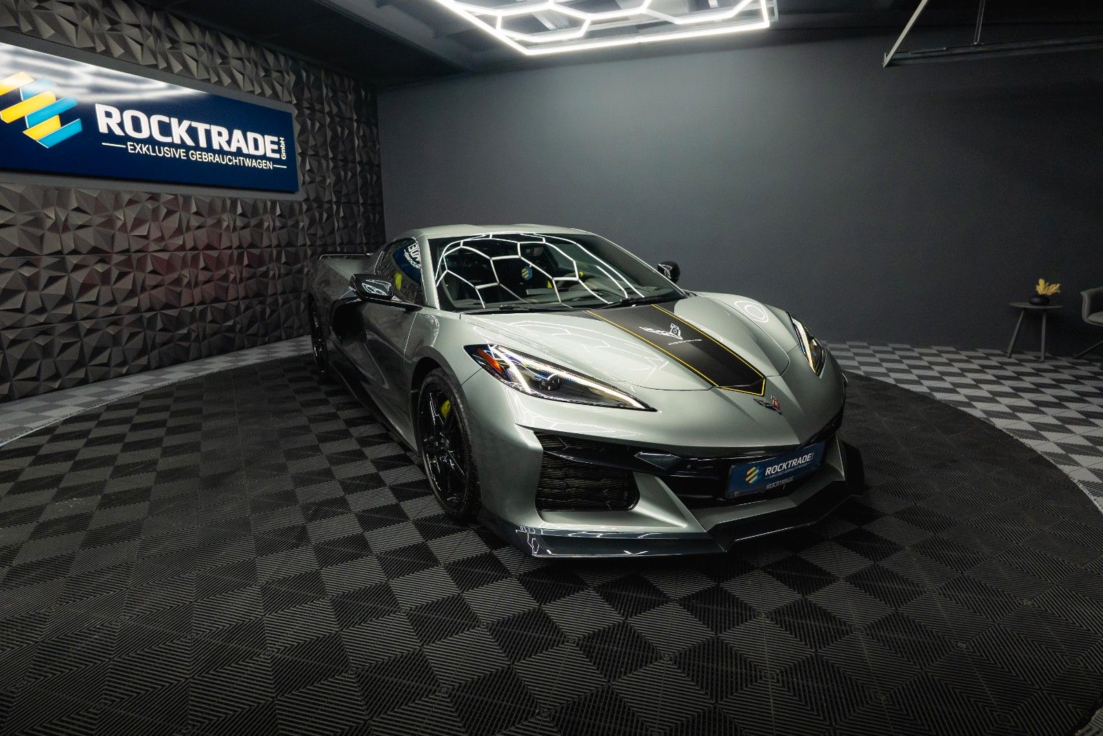 Fahrzeugabbildung Corvette C8 Stingray 3LT Targa Z51 Performa. Lift Carbon