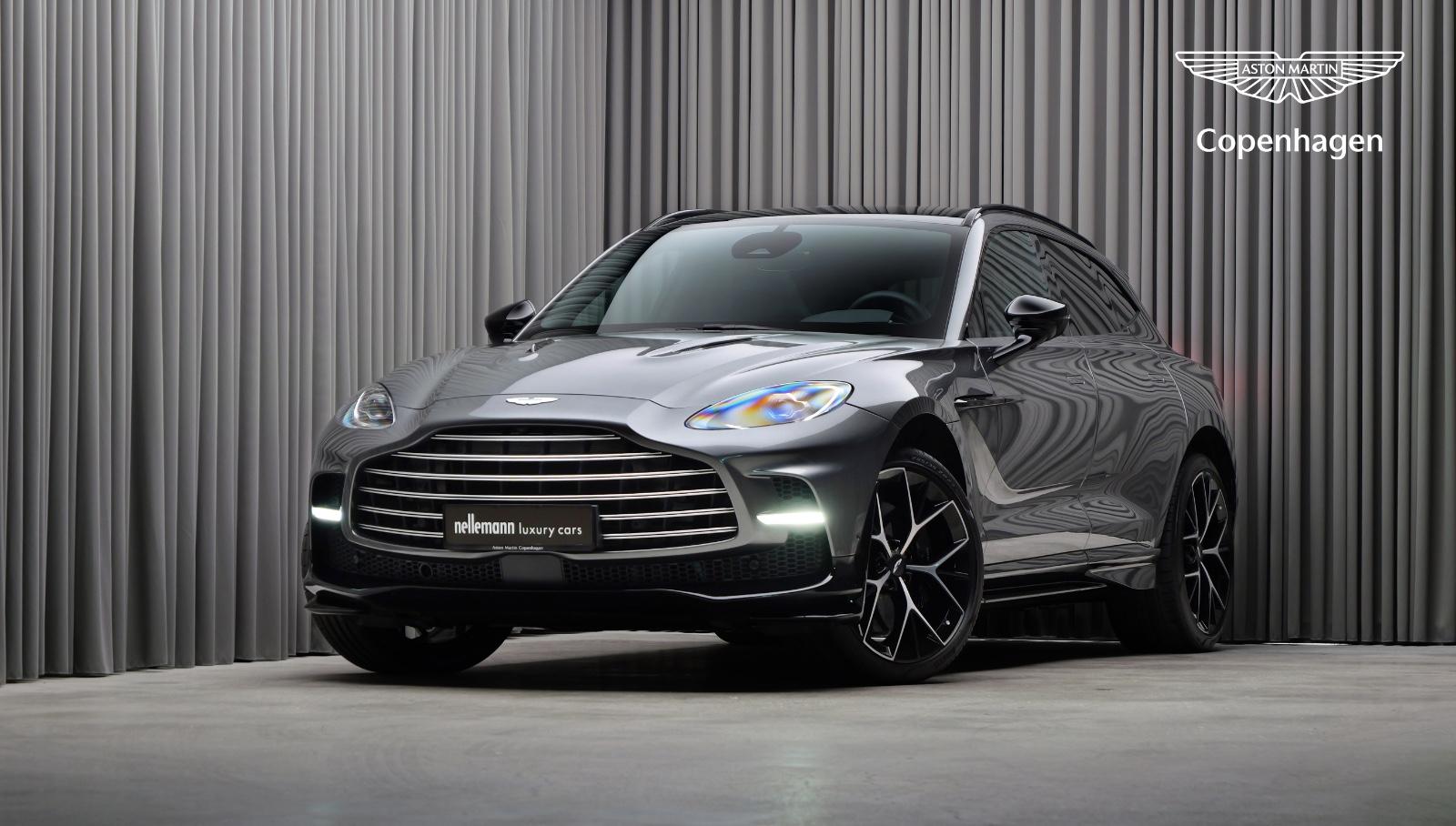 Aston Martin DBX707