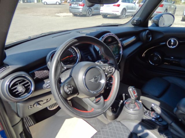 Fahrzeugabbildung MINI Cabrio Cooper S JWC/2.Hd/Leder/Kam/Navi/