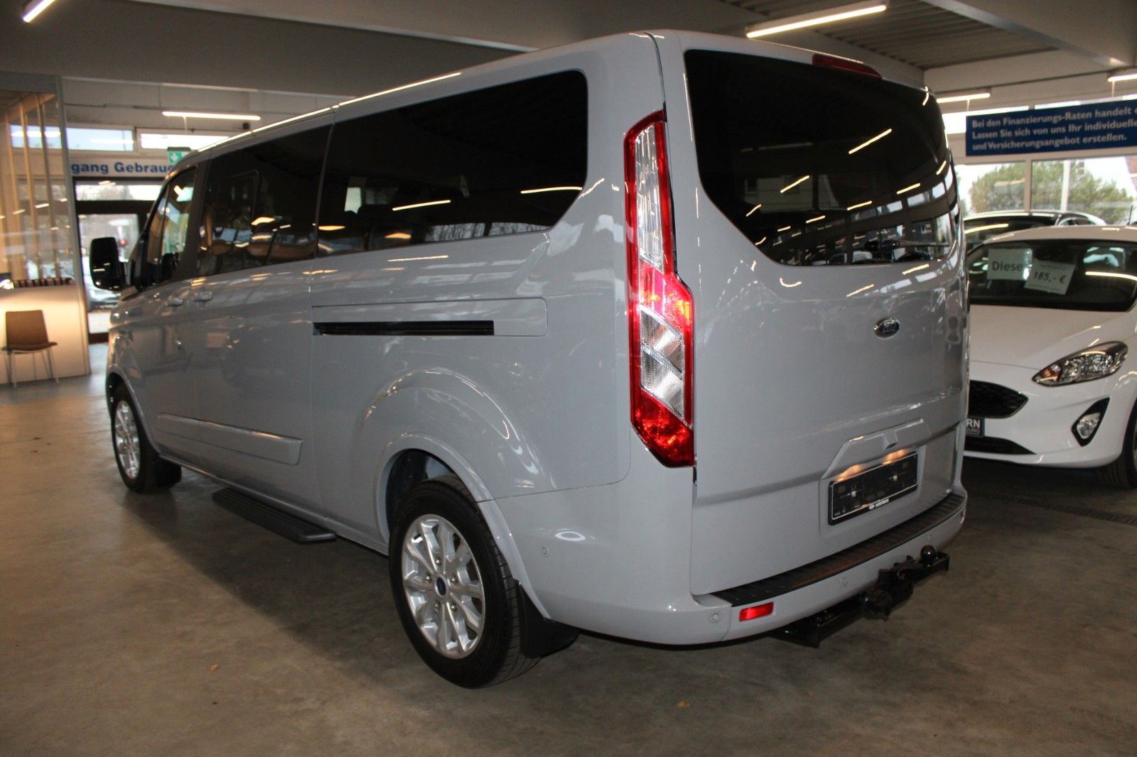 Fahrzeugabbildung Ford Tourneo Custom L2 Titanium X 8Si AHK STDHZ Leder