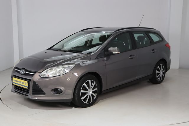 Ford Focus 1.6 EcoBoost Turnier * 1. Hand * Anhängerk