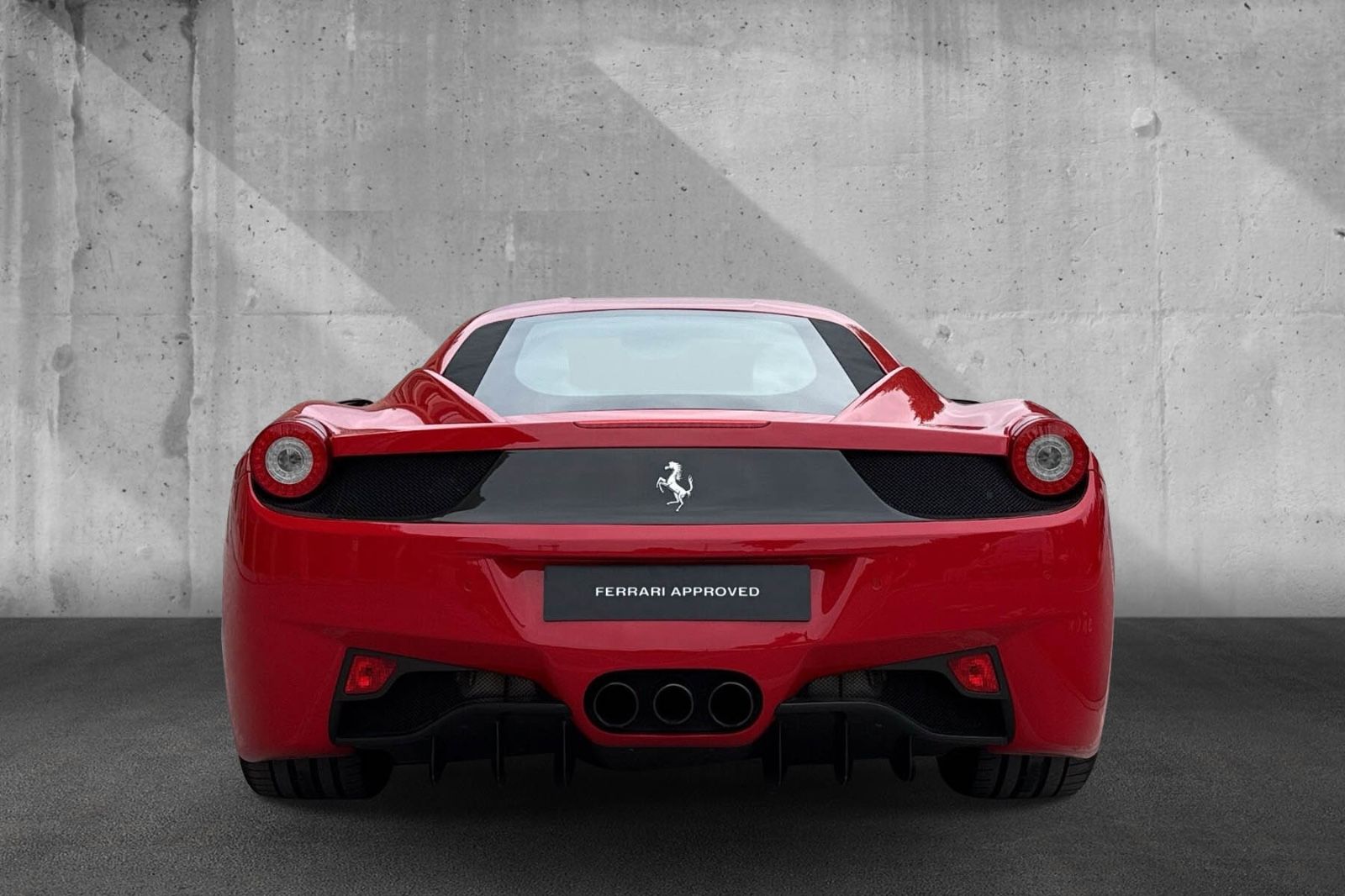 Fahrzeugabbildung Ferrari 458 Italia*ChallengeGrill*VollCarbon*LED Lenkrad