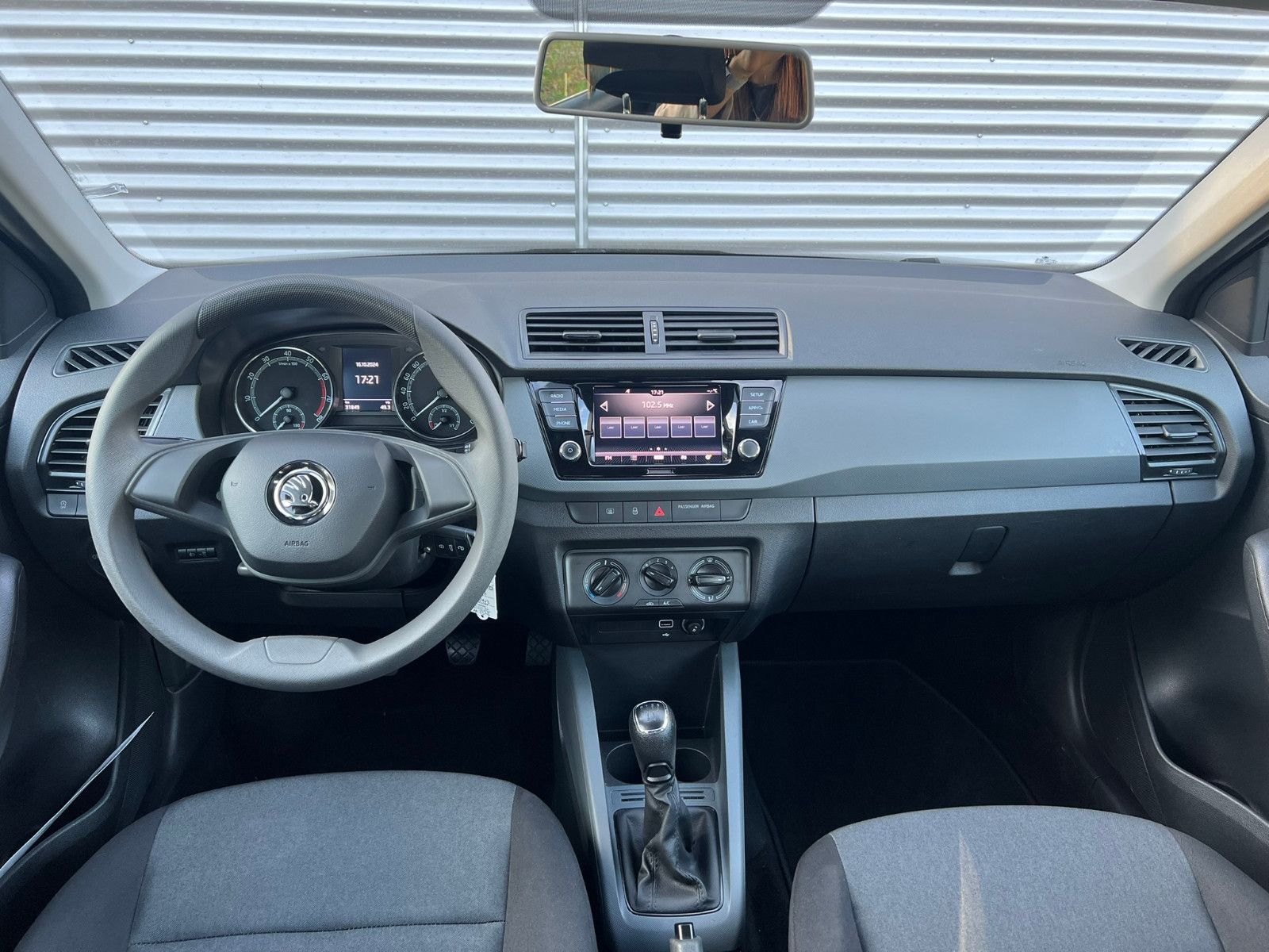 Fahrzeugabbildung SKODA Fabia Combi 1.0 TSI Smart-Link Klima