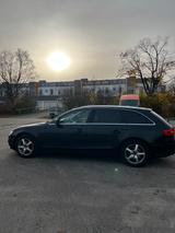 Audi A4 Avant 2.0 TDI 105KW ( 5.600 € netto + MwSt. ) - Audi A4 mit Diesel-Antrieb: Kombi, 2.5