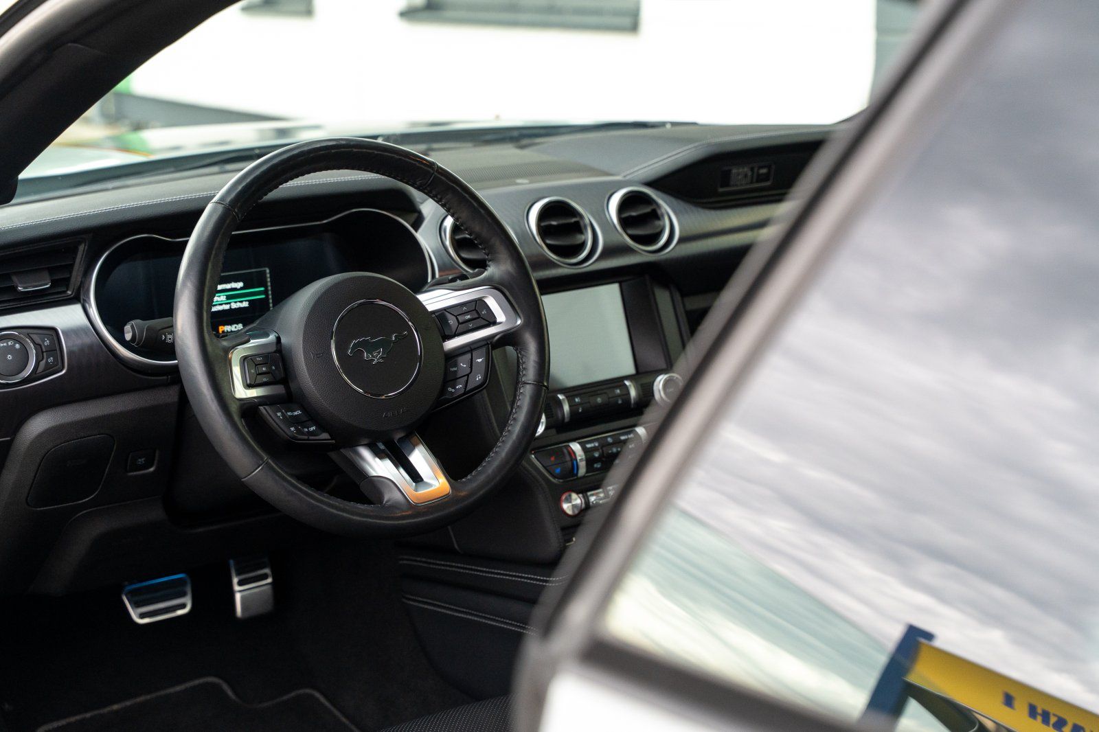 Ford Mustang (Mach 1 RECARO/Tremec/Styling-Paket)