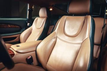2001 Aston Martin DB7 照片 9