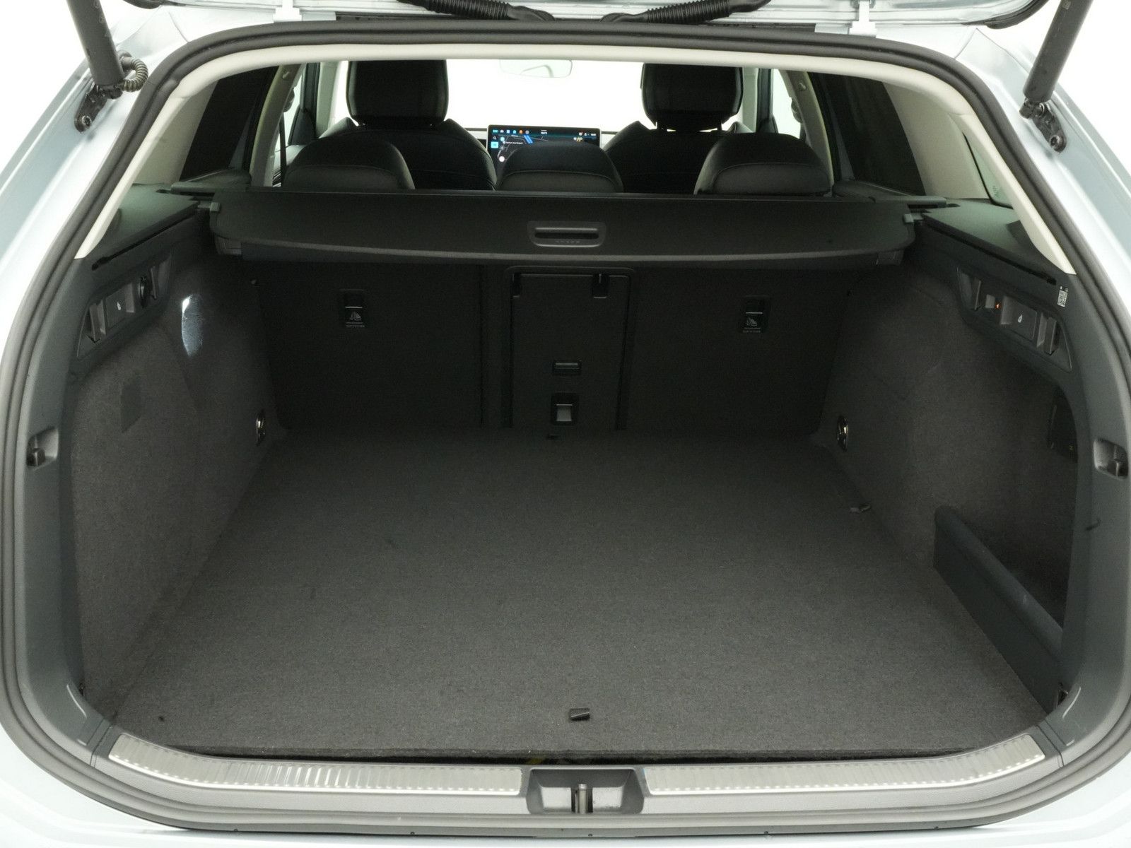 Volkswagen Passat - Bild 24