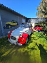 Citroën 2 CV - Citroën 2 CV mit Panoramadach