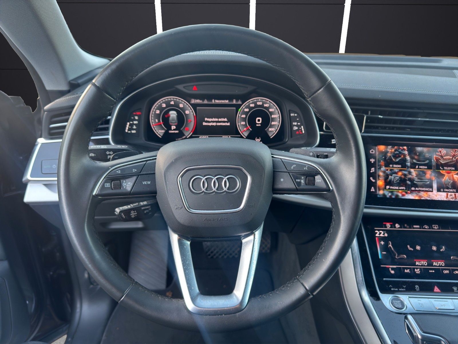 Fahrzeugabbildung Audi Q8 55 TFSI quattro*Navi*360°Kamera*Leder*LED*DAB