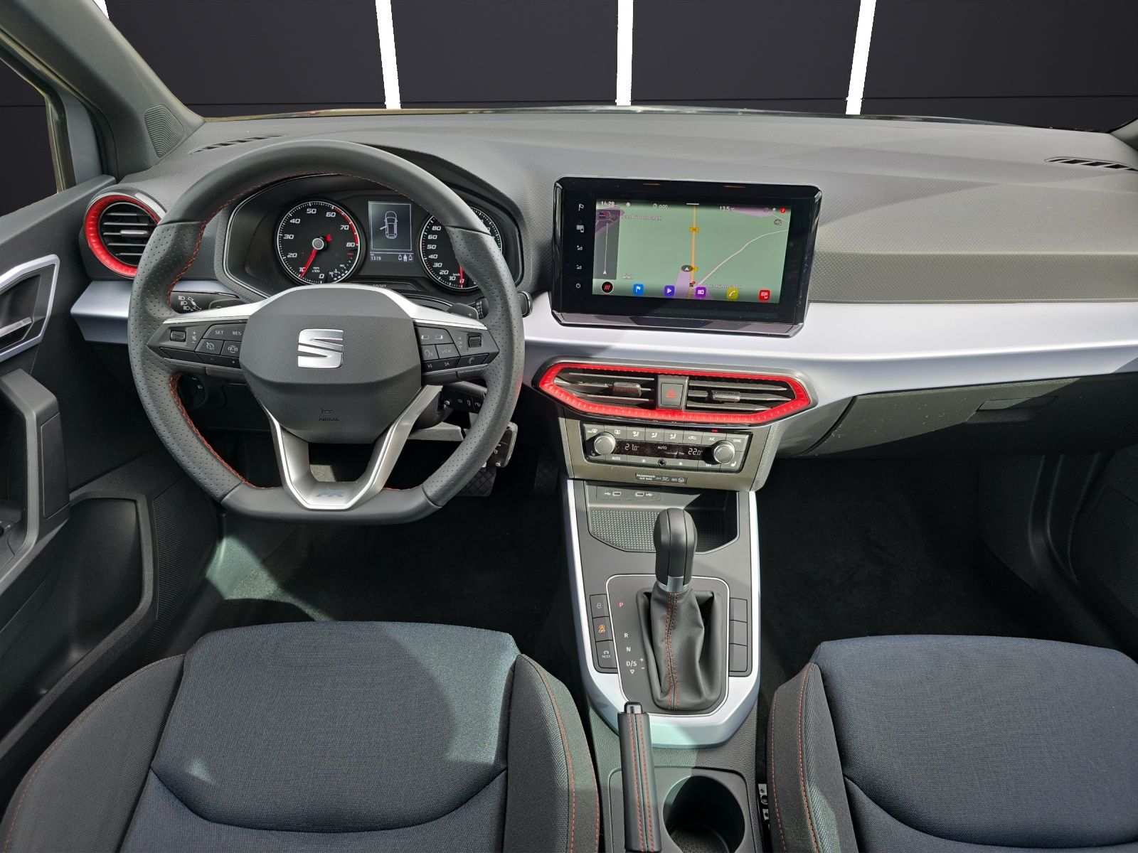 Fahrzeugabbildung SEAT Arona FR 1.5 TSI DSG ACC LED